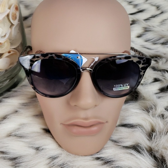 Retro Cat Eye Clear Animal Print Sunglasses - Picture 3 of 7